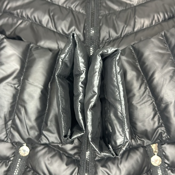 Betsy Johnson matte black puffer jacket with lace trim L - Picture 9 of 13